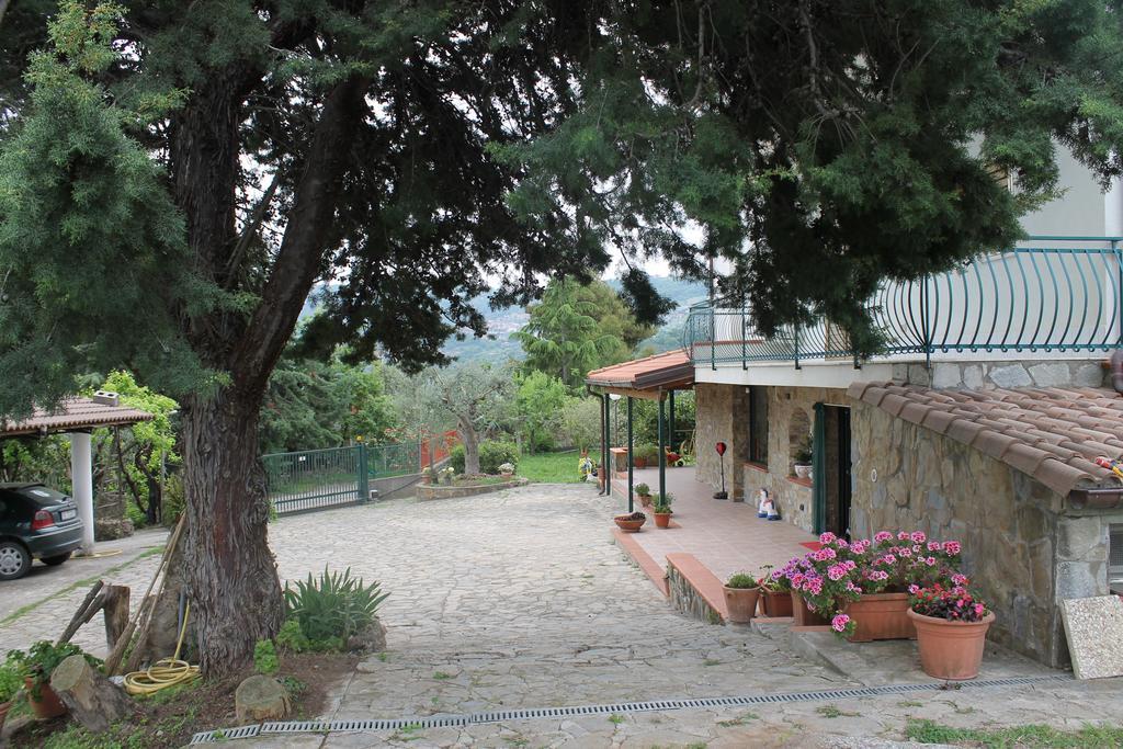 Bed & Breakfast Villa Flora Eredita Εξωτερικό φωτογραφία